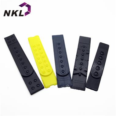 塑膠扣七孔排扣 熱款塑膠扣 耐扣廠家大量生產(chǎn)銷售 專業(yè)供應